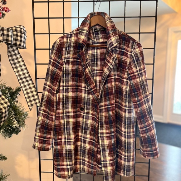 Clothes - Picture 2 of 13